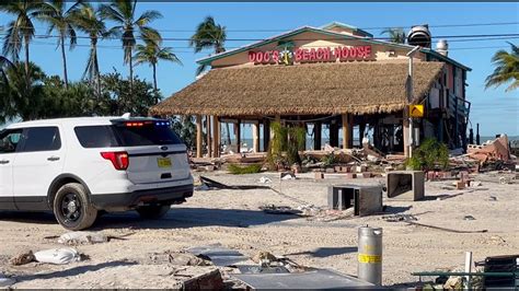 Docs Beach House Still Standing After Hurricane Ian - YouTube