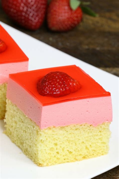 Easy Strawberry Jello Cake {Best Jello Cake Ever!} - TipBuzz