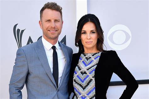 Dierks Bentley's Wife Cassidy to Run in Boston Marathon