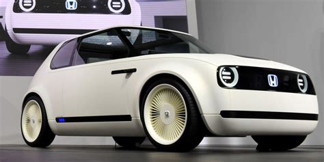 8 Awesome New Electric Cars You Need To Know