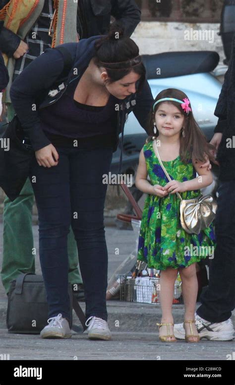 Isabella Cruise and Suri Cruise on the set of 'Knight and Day' Seville ...