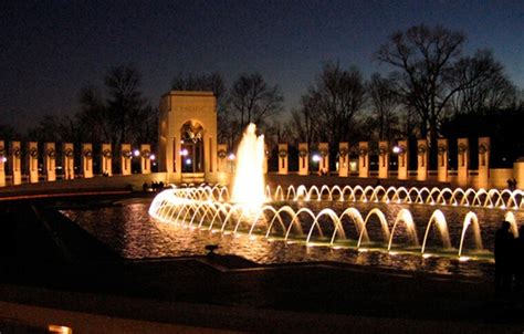 Top 5 Things to Do on Washington, DC Night Tours | DC Trails