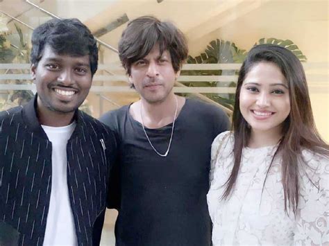 SRK's Latest Pic Goes Viral With Mr & Mrs Atlee