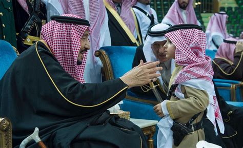 Heartwarming pictures show Saudi King Salman with his grandson - Al Arabiya English