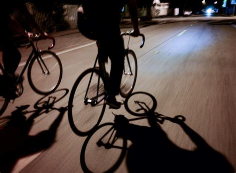 13 Benefits Of Cycling At Night • Bicycle 2 Work