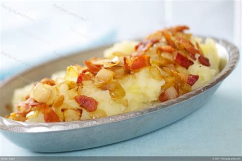 Mashed Potatoes and Apples with Bacon and Onions Recipe