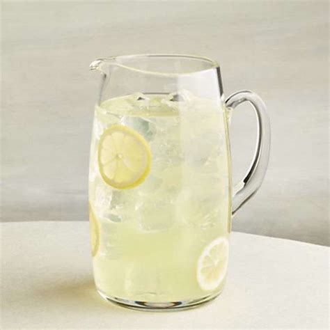 10 Easy Pieces: Glass Lemonade Pitchers - Gardenista