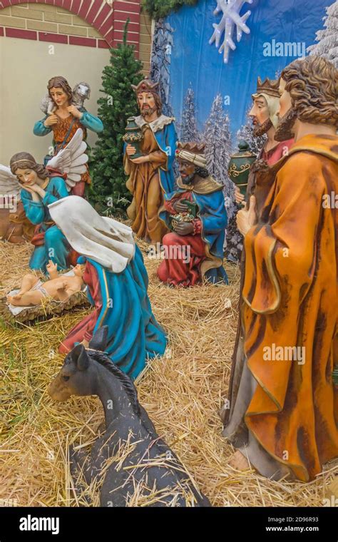 Christmas Nativity scene, the birth of Jesus Stock Photo - Alamy