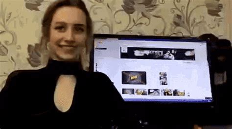 Girl Yes Russian GIF - Girl Yes Russian - Discover & Share GIFs