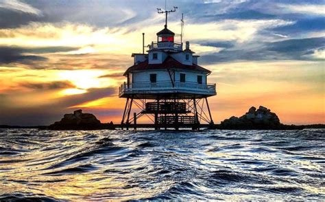 Chesapeake Bay Lighthouse Tours | VisitMaryland.org