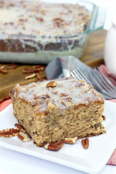 Southern Butter Pecan Praline Cake Recipe | Sweet Pea's Kitchen