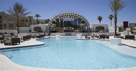 Take a Shine to the New Daylight Beach Club - Eater Vegas