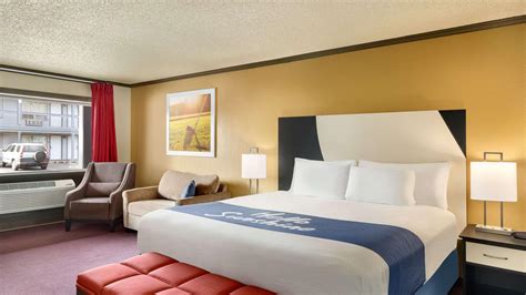 Days Inn by Wyndham Bend from $48. Bend Hotel Deals & Reviews - KAYAK