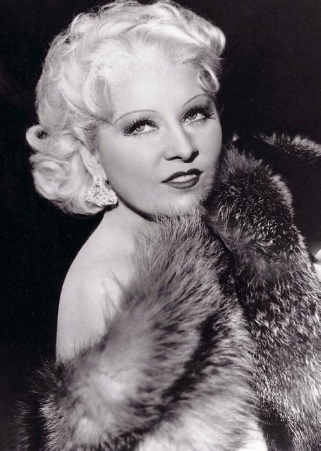 Mae West biography, birth date, birth place and pictures