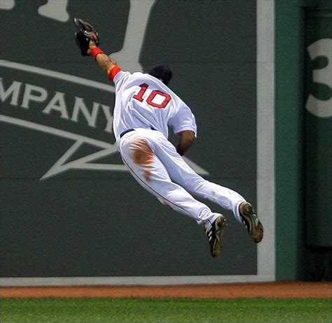 Coco Crisp Full Extension Catch | Play baseball, Baseball, Boston red sox