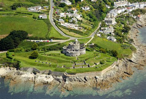 St Mawes Castle Landmark in St Mawes, Cornwall, GB, United Kingdom - landmark Reviews - Phone ...