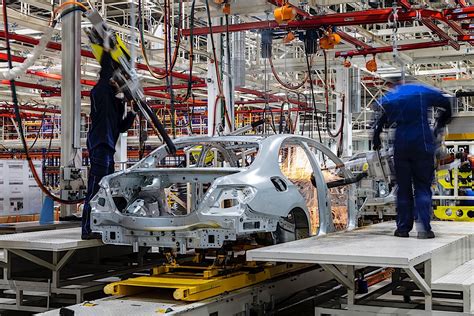 Mercedes-Benz Starts Production at the Moscovia Plant in Russia - autoevolution