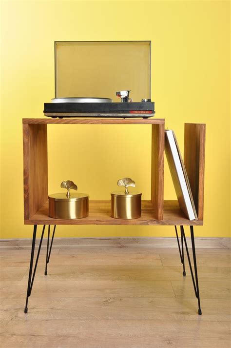 Vinyl Record Player Turntable Stand, Light-Colored Wood Record Holder ...