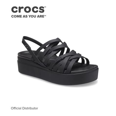 Crocs brooklyn Low Wedge sandals black, Women's Fashion, Footwear ...