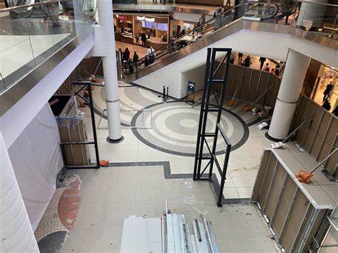 Large Food Hall to Open at South End of CF Toronto Eaton Centre [Photos]