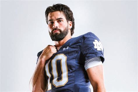 Notre Dame Football: Sam Hartman Named To Davey O’Brien Watch List ...