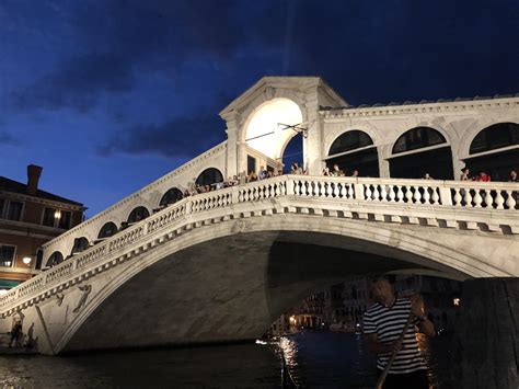 Rialto Bridge, Venice, by night. : travel