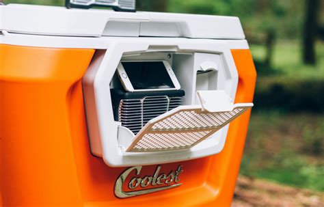 The Coolest Cooler in the World Has a Built-In Blender