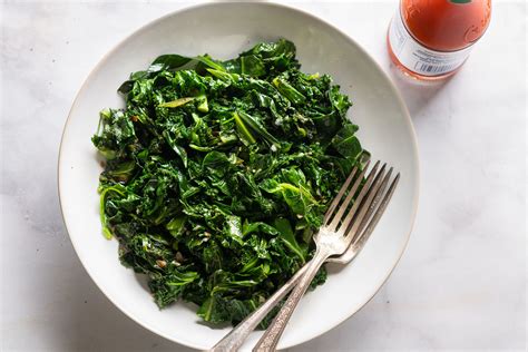 Southern Sauteed Collard Greens Recipe | Deporecipe.co