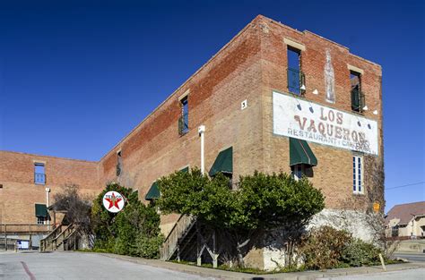 Los Vaqueros Restaurant - Architecture in Fort Worth