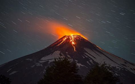 World Wildness Web: Volcano Wallpapers