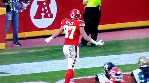 Travis Kelce 😄😄😄😄😄 threw his towel as a flag at the ref 😂😂😂😂😂 - YouTube