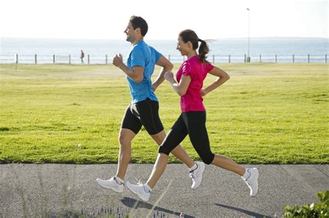 Correr en ayunas: riesgos y beneficios