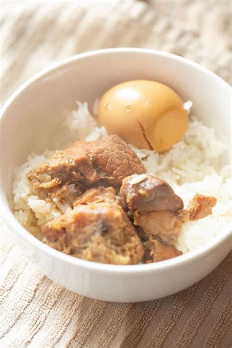 Thit Kho Recipe - Vietnamese Caramelized & Braised Pork with Eggs