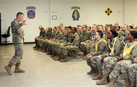 High schoolers enter Army through Split Option program | Article | The United States Army