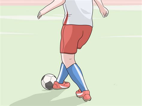 4 Ways to Pass a Soccer Ball - wikiHow