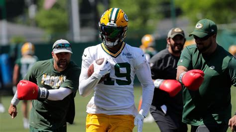 Packers Promote Equanimeous St. Brown to 53-Man Roster - Sports ...