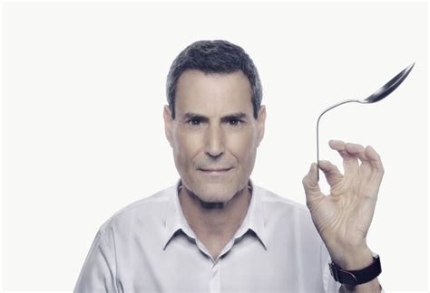 The life and times of spoonbender Uri Geller | RNZ