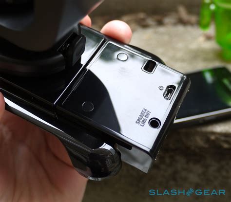 Samsung Galaxy S II Official Accessories Review - SlashGear