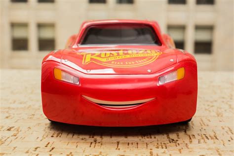 Sphero's Ultimate Lightning McQueen toy is animatronic Disney magic - CNET