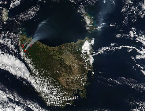 Fires and smoke in Tasmania