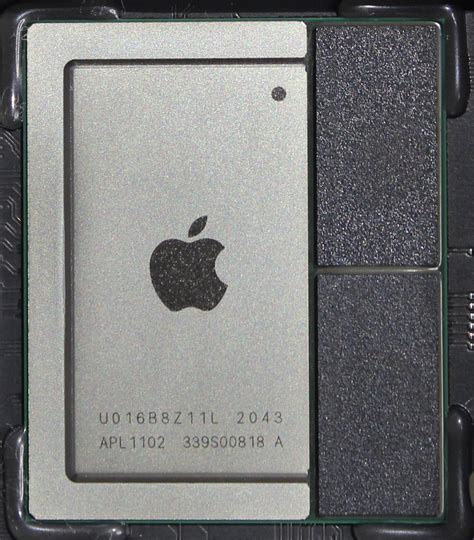 File:Mac Mini M1 chip.jpg - Wikimedia Commons