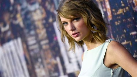 Desktop Wallpaper Taylor Swift, Short Hair, Beautiful, Hd Image, Picture, Background, 78d0ae