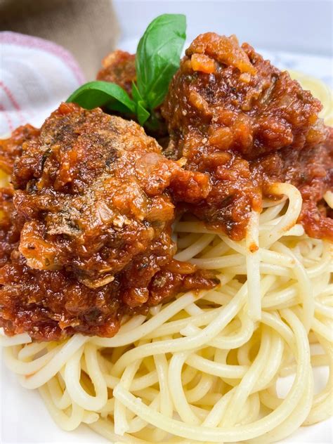 The Best Spaghetti and Meatball Marinara Recipe - The Curry Mommy