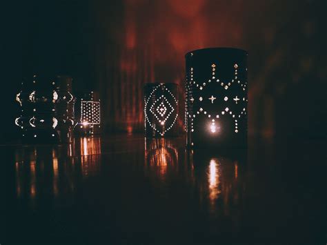 19 DIY Tin Can Lanterns (Some with Templates) | Guide Patterns