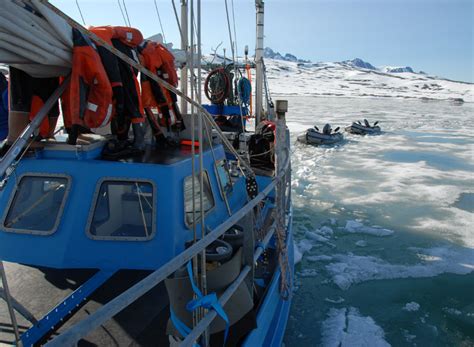 Arctica Expeditions AS - sail boat charter Spitsbergen, Svalbard, Norway