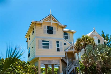 25 Houses Built on Stilts, Pilings and Piers (Photo Examples from ...