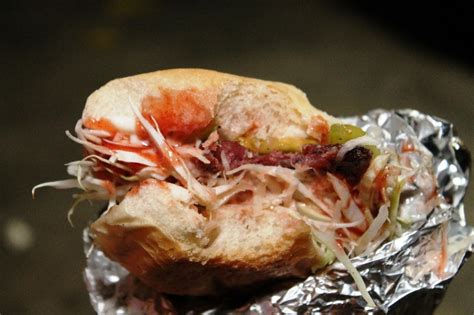 EL Mundo Friki: Historia del Chimi (sandwich nacional dominicano)