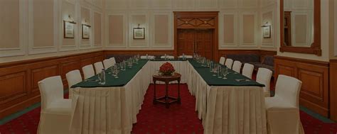 Board of Directors - EIH Associated Hotels Limited | The Oberoi Group