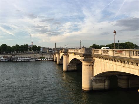 My First Uber Paris Ride Along the Seine