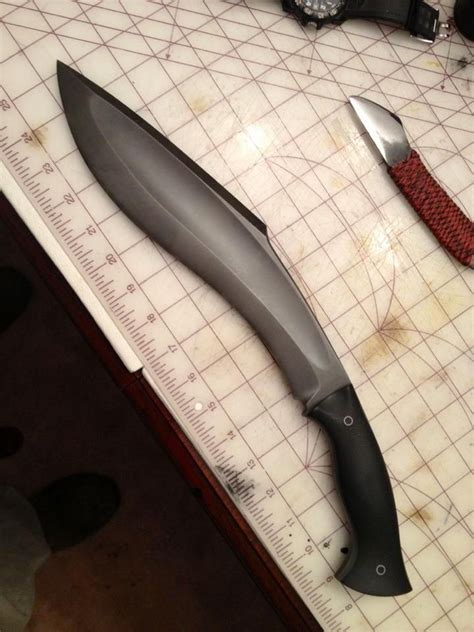 Jason Knight | Knife, Custom knives, Knives and swords